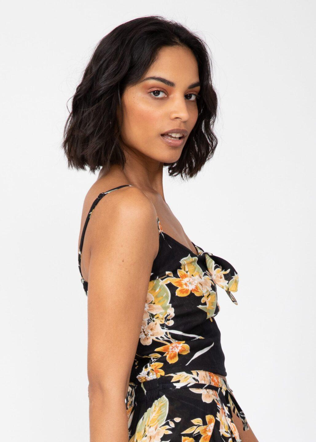 Floral Black Crop Top - likemary