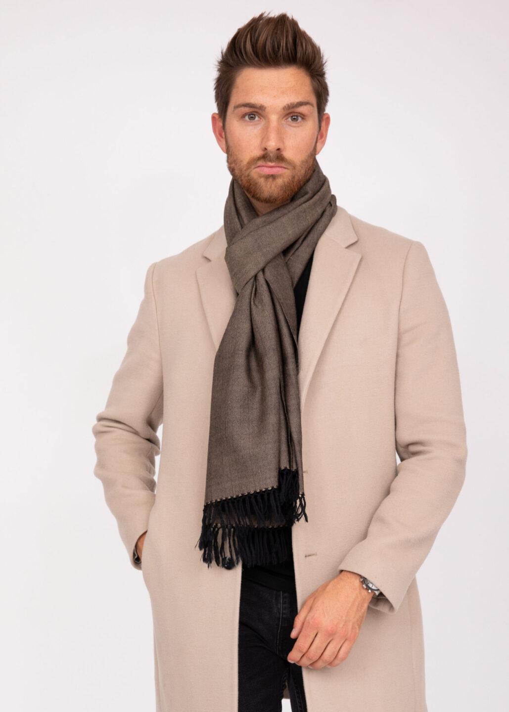 Handloom Merino Wool Herringbone Men's Oversize Scarf in Black - likemary