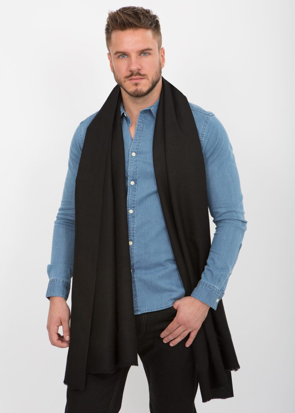Handwoven Merino Wool Blanket Scarf for Men in Black - likemary