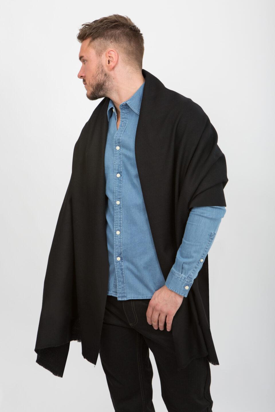 Handwoven Merino Wool Blanket Scarf for Men in Black - likemary