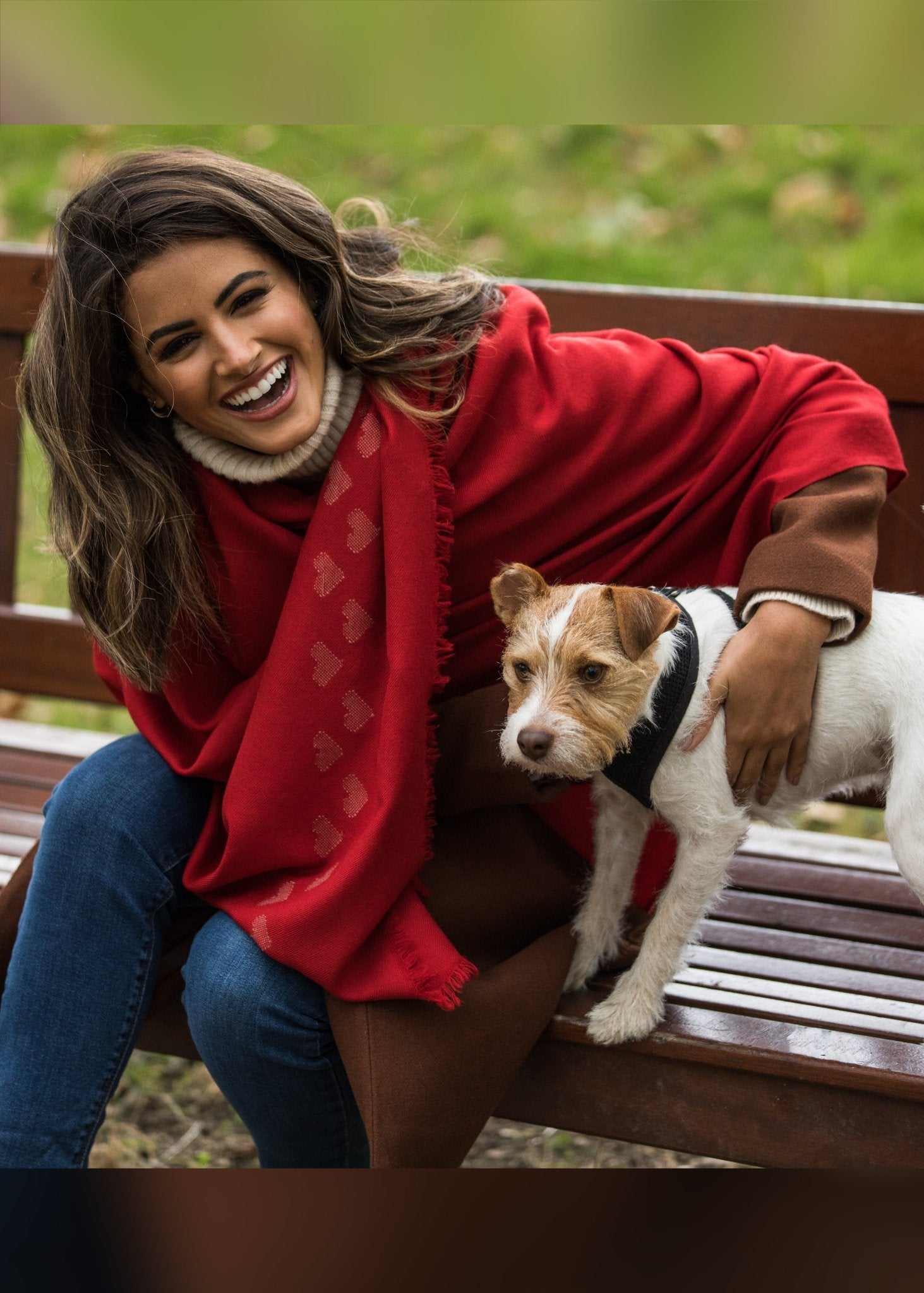 Handwoven Merino Wool Shawl Scarf – Red with Love Hearts Motif - likemary