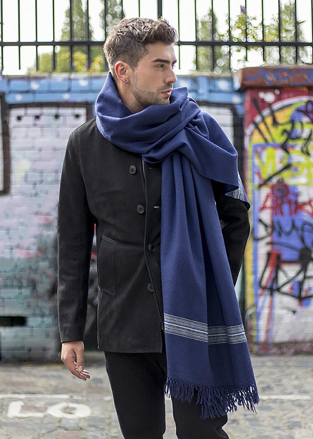Men's Navy Blue Merino Wool Scarf Handwoven Mansi - likemary