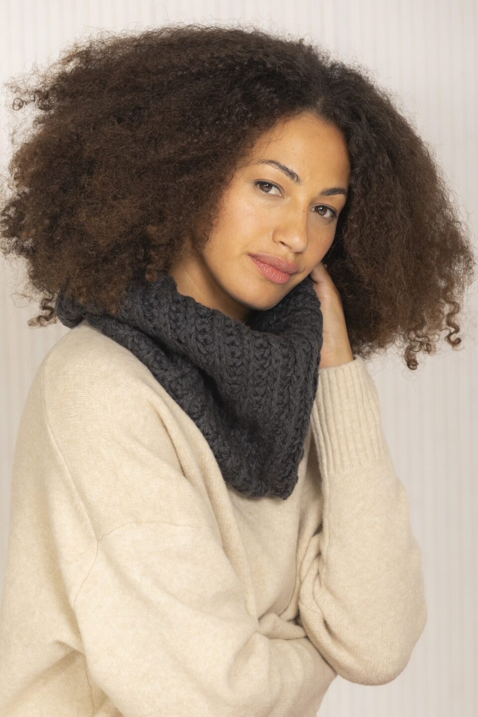 Merino Knitted Infinity Snood Scarf Charcoal - likemary