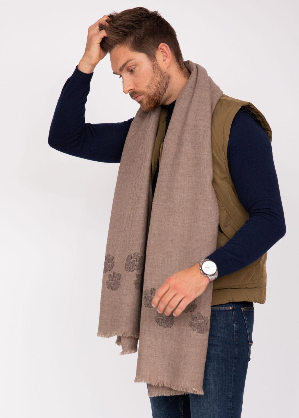 Merino Wool Handwoven Oversize Scarf with Paws Motif 100 X 200cm - likemary