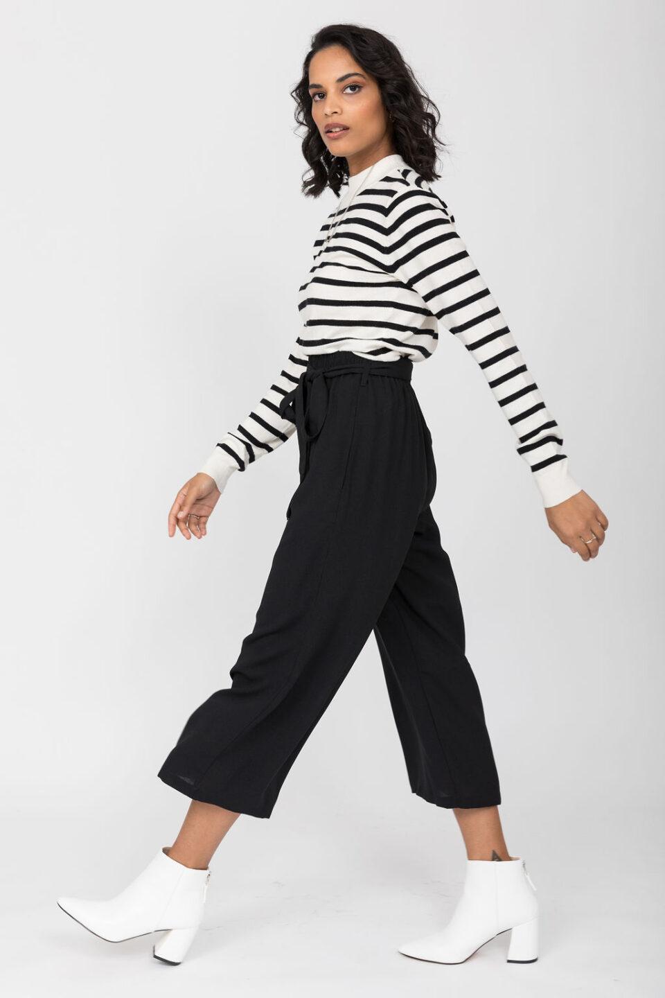 Wide Leg Culottes in Black - likemary