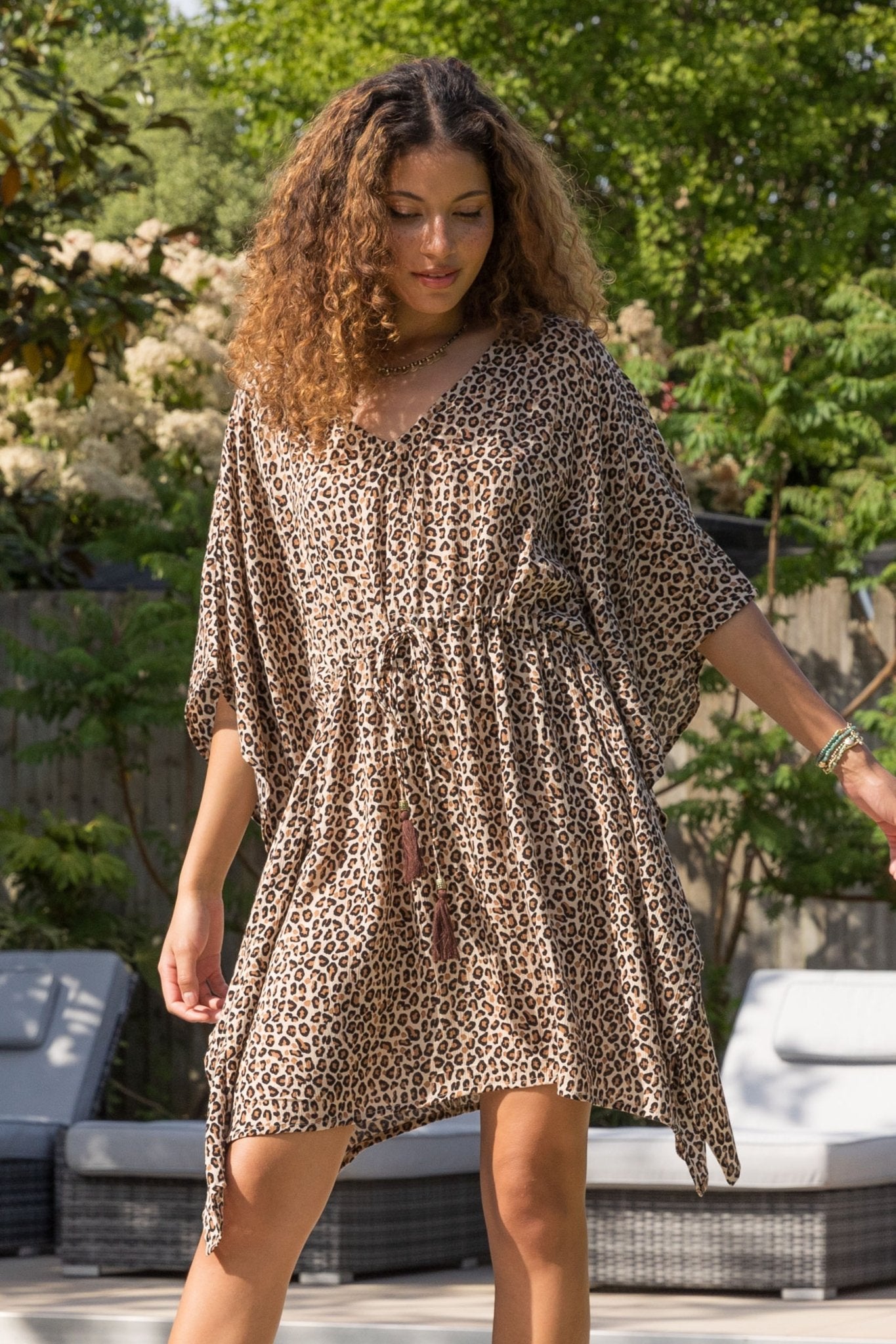 Beach Cover Up Kaftan with Pockets in Leopard Print - likemary