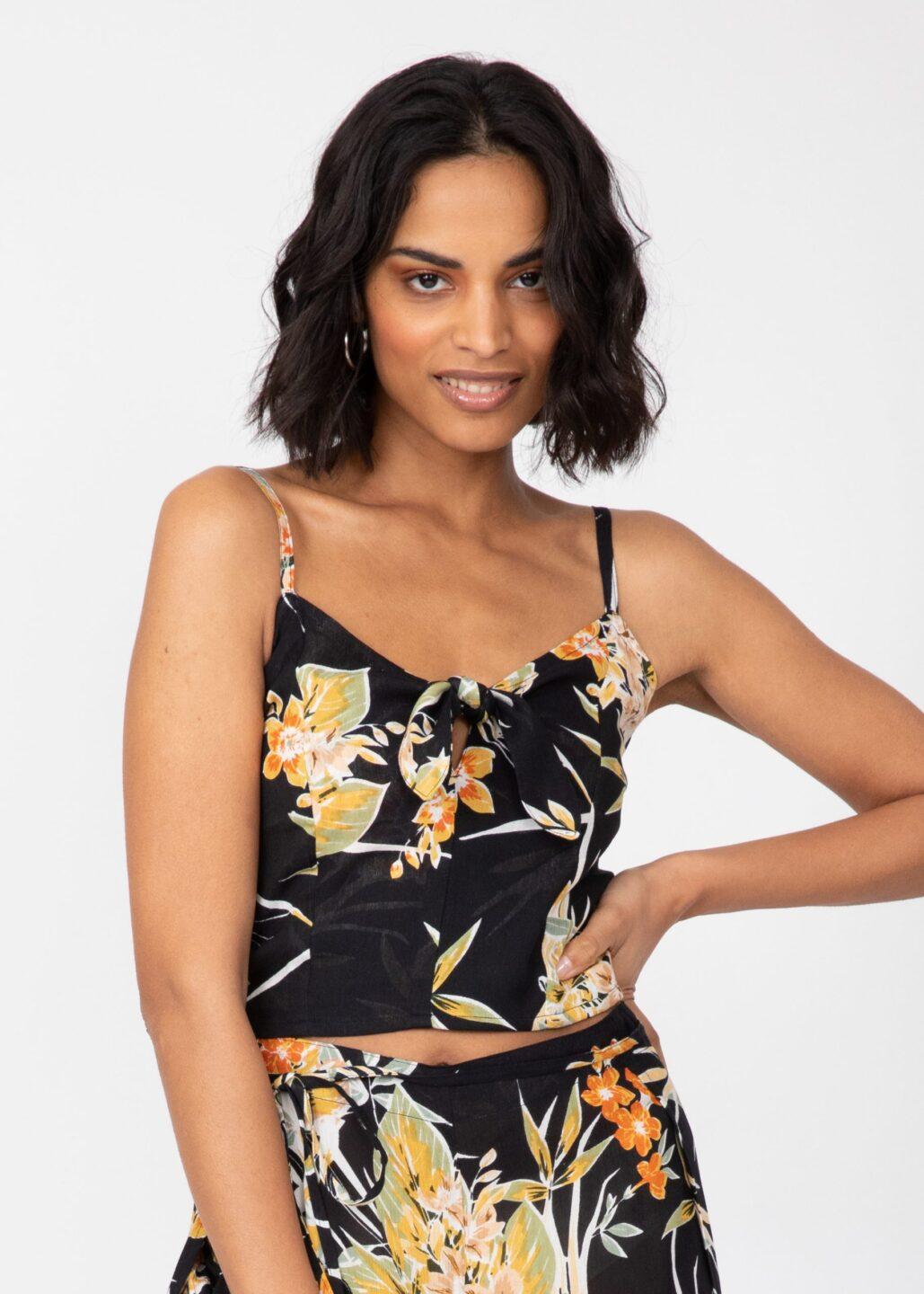 Floral Black Crop Top - likemary
