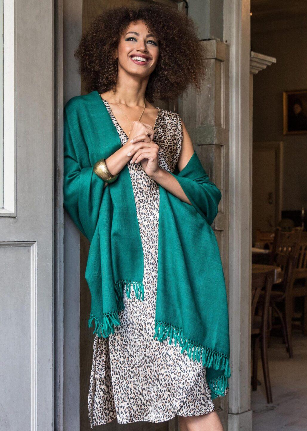 Handloom Merino Wool Herringbone Pashmina Scarf in Emerald Green - likemary