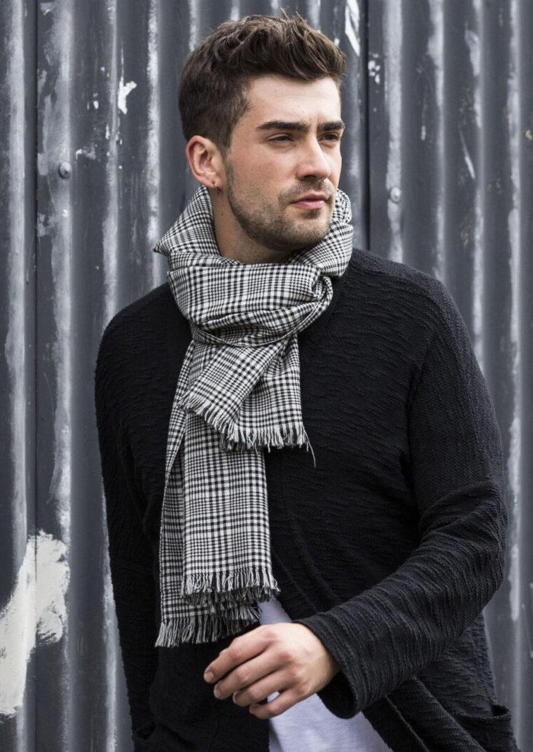 Handwoven Merino Wool Buffalo Check Scarf - likemary