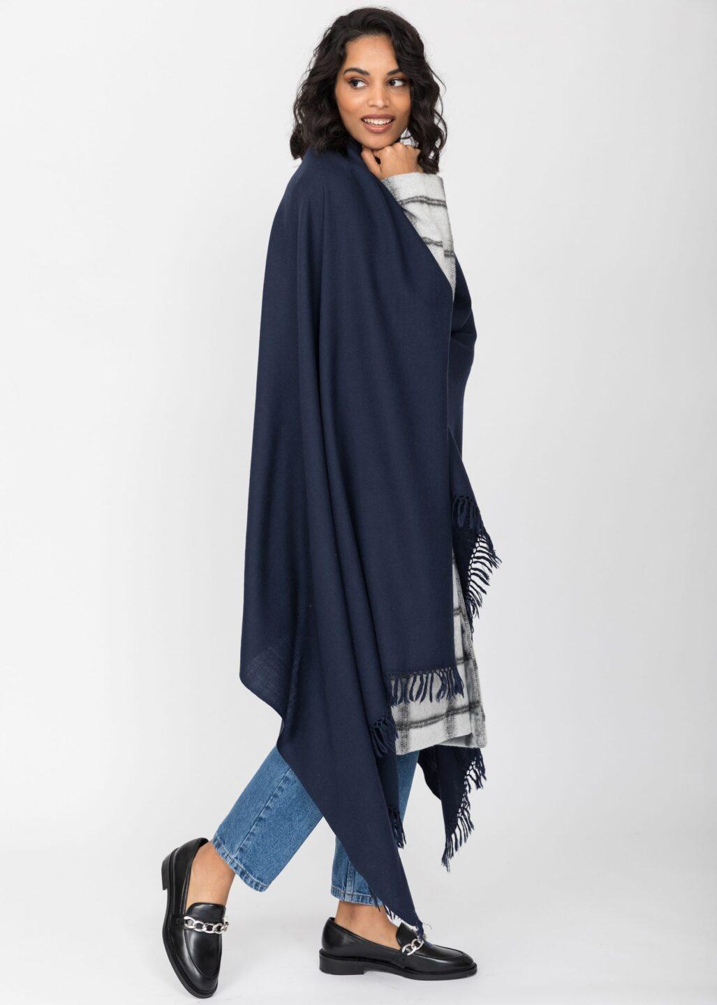 Handwoven Navy Blue Shawl Scarf - likemary