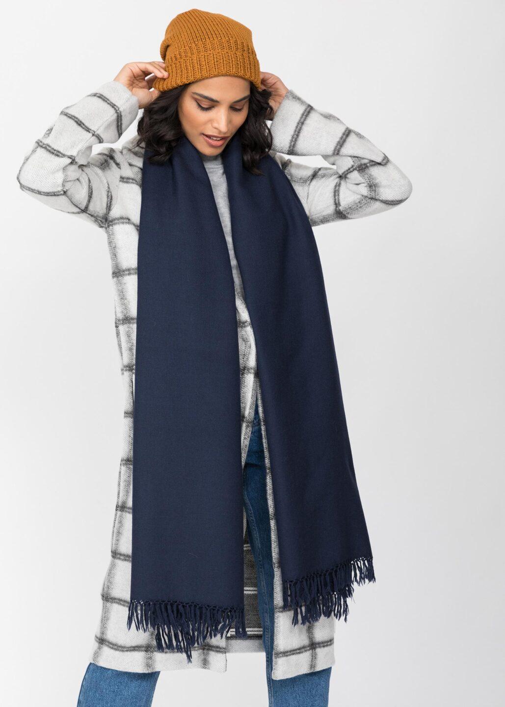 Handwoven Navy Blue Shawl Scarf - likemary