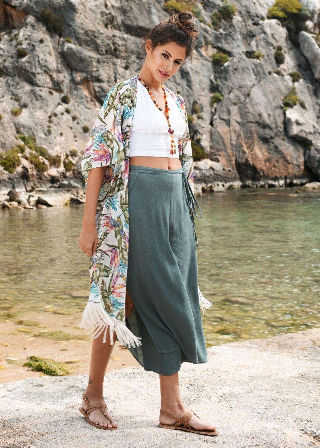 Kimono Cover Up With Tassels Tropical Floral Print White - likemary