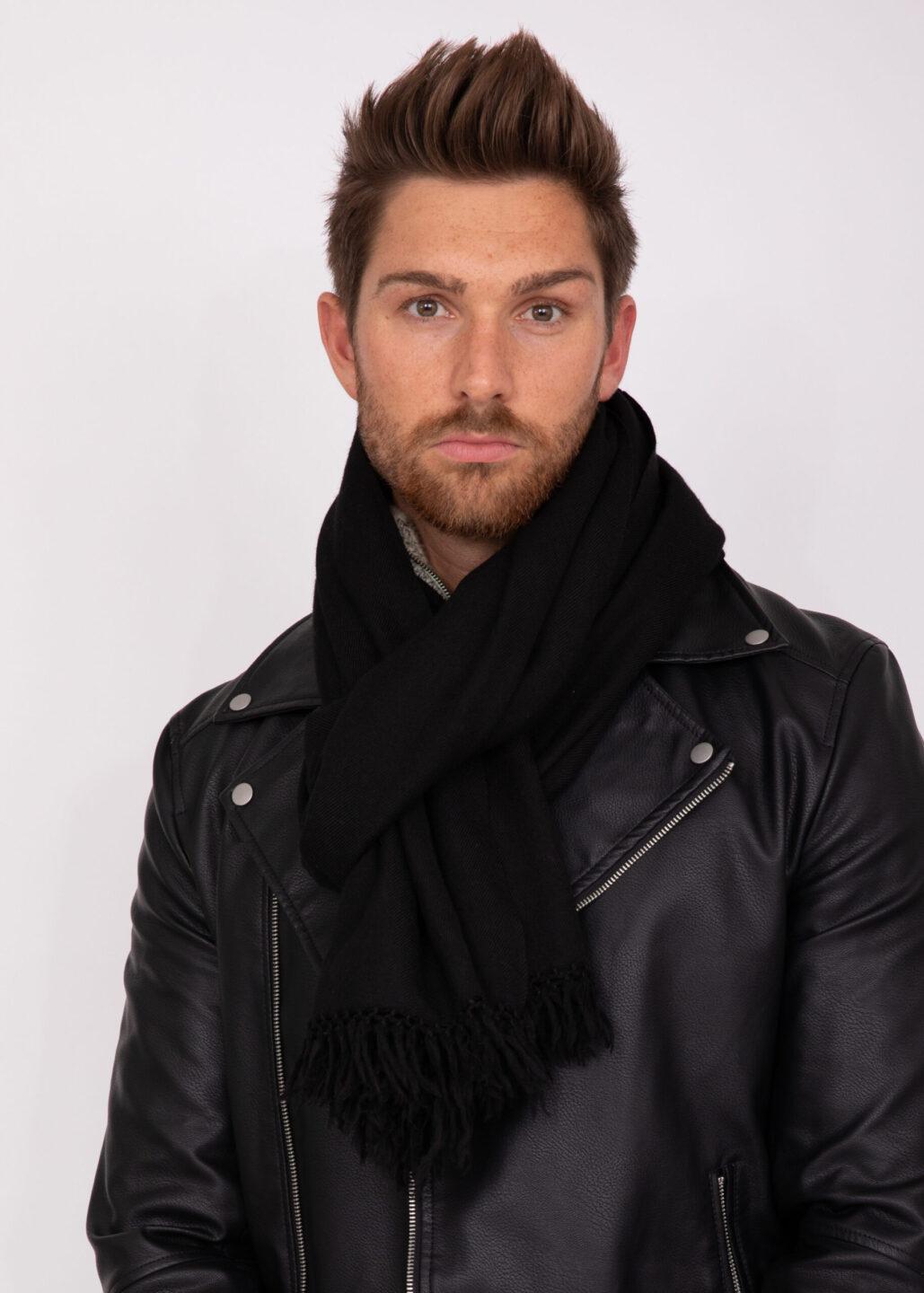Men's Oversized Merino Wool Scarf in Black Twill Weave - likemary